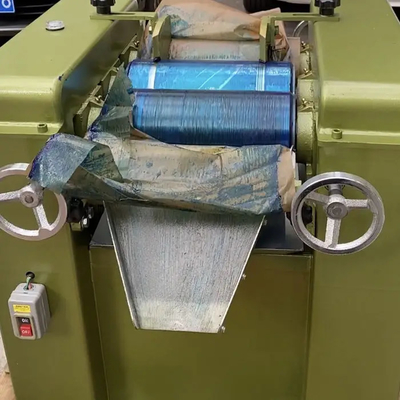 SUS304L 1000 kg/h Maszyna do mieszania suchego proszku Wydajna maszyna z trzema walcami